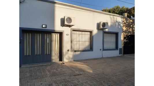 Linda Casa ubicada en barrio El Mondongo zona facultades, 2 habitaciones