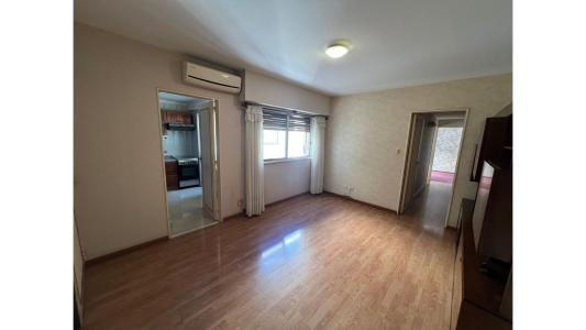 Departamento de 3 ambientes en Avellaneda Centro, 50 mt2, 2 habitaciones