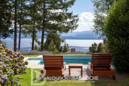 Alquiler Casa en Bariloche con Pileta Climatizada y Vista al Lago, 3 habitaciones