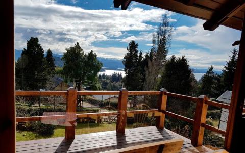 Alquiler Casa en Bariloche con Vista al Lago y Parque., 2 habitaciones