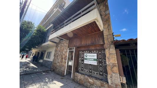 Venta casa sobre lote propio en Villa Dominico, 110 mt2, 3 habitaciones