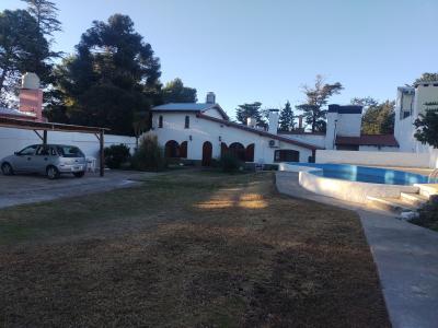 Casa a la venta Barrio patagonia con patio y con pileta , 700 mt2, 3 habitaciones