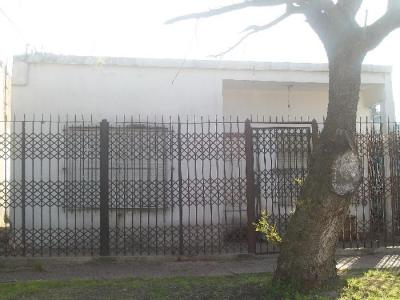 Casa en Venta en Plátanos, Berazategui, Buenos Aires, 2 habitaciones