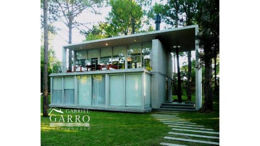 Cariló - Moderna propiedad de 5 ambientes., 201 mt2, 3 habitaciones