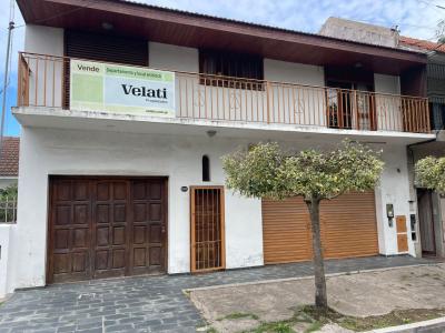 Casa con local -  Juan B. Justo y Entre Rios, 236 mt2, 2 habitaciones