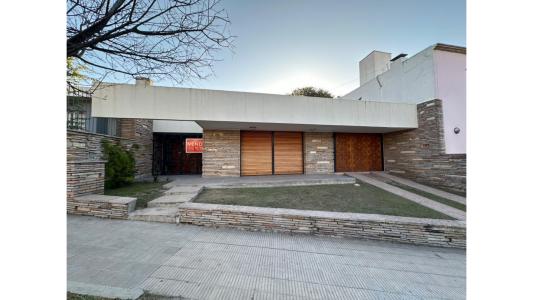 Casa a la venta B Paso de los Andes APTO CREDITO, 183 mt2, 3 habitaciones