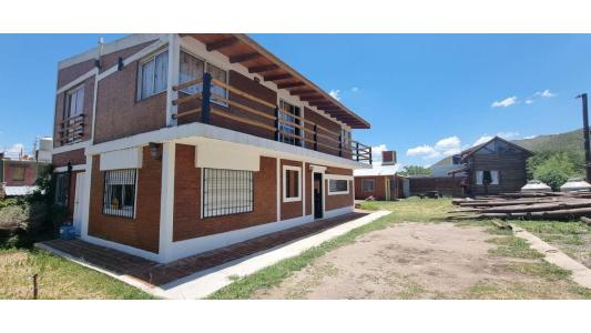 Complejo de Cabañas en venta, Cosquín, 265 mt2, 7 habitaciones