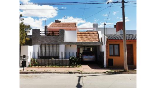 Casa en VENTA en Deán Funes, 400 mt2, 2 habitaciones
