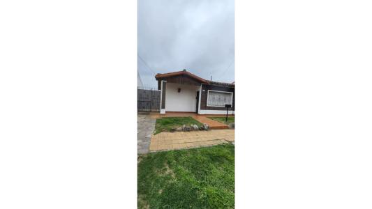 Casa en venta en Ituzaingó norte, 95 mt2, 2 habitaciones