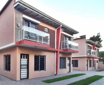 SAN BERNARDO - Duplex a estrenar tres ambientes con cochera, 2 habitaciones