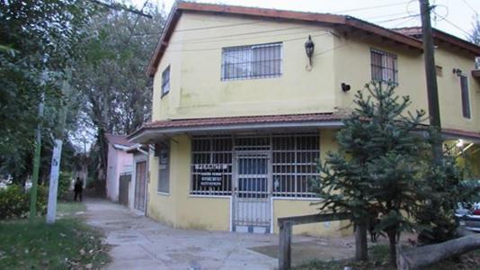 Casa con local en Las Toninas, ideal para comenzar una nueva vida, 2 habitaciones