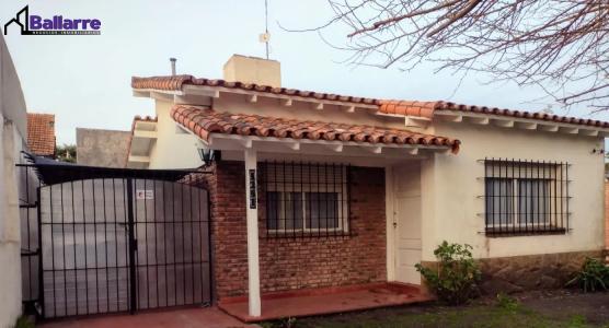 Casa en Venta Parquemar de Miramar. Retasado a U$S 75000. 2 Habitaciones. 1 Baño. Apto Crédito, 76 mt2, 2 habitaciones