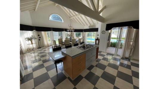 Casa en Alquiler Temporal Country San Diego Club de Campo, 510 mt2, 6 habitaciones