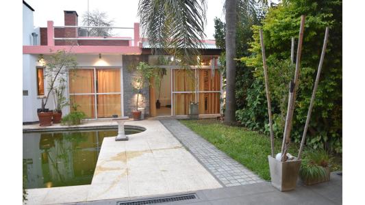 Casa en venta Moreno, 150 mt2, 3 habitaciones