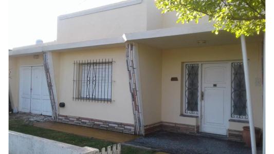 Casa en venta, 3 amb. en Navarro (Bs. As) - L20057, 96 mt2, 2 habitaciones