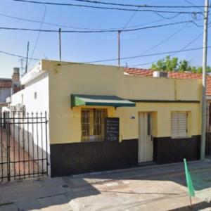 VENDE: Casa calle Los Talas,  tres dormitorios, 220 mt2, 5 habitaciones