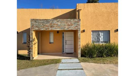 Casa en venta Los Arces La Cañada de Pilar Cuan Propiedades, 95 mt2, 2 habitaciones