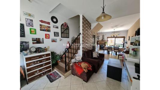 Casa en venta en Quilmes 3 ambientes, 76 mt2, 2 habitaciones