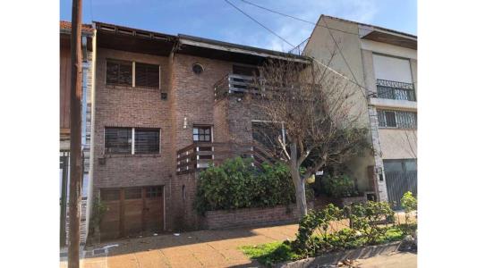 Casa Chalet en Venta en Quilmes Centro, 218 mt2, 4 habitaciones