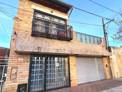 Oportunidad en barrio Belgrano - con cochera y local, 143 mt2, 3 habitaciones