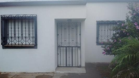 Casa con 2 dormitorios en San Carlos sud . Las colonias Santa Fe, 250 mt2, 2 habitaciones