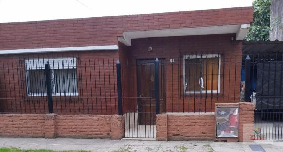 VaqueraPropiedades vende casa de tres dormitorios en San Fernando