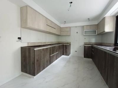 Venta Piso 4 ambientes con cochera en Villa Luro, 109 mt2, 3 habitaciones