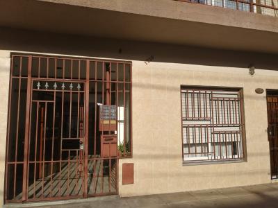 Departamento 3 amb con dos patios en Ramos Mejía Sur, 60 mt2, 2 habitaciones