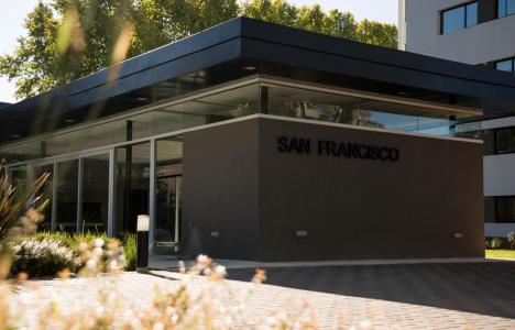 Departamento tres ambientes en el Complejo San Francisco en venta, 2 habitaciones