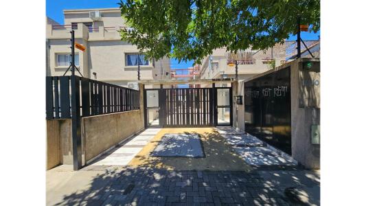 Departamento Dos Ambientes con patio en Venta Castelar Norte, 41 mt2, 1 habitaciones