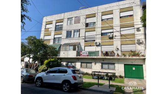 Departamento de 3 ambientes con cochera en Olivos, 59 mt2, 2 habitaciones