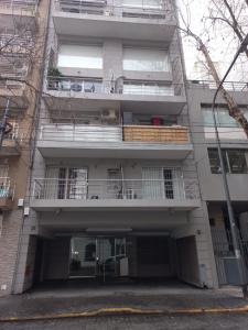 HERMOSO DUPLEX EN CABALLITO SUR CON COCHERA- 9 años, 58 mt2, 1 habitaciones
