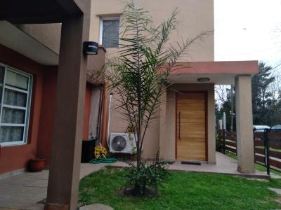 DUPLEX BARRIO CERRADO Las Acacias en La Reja Moreno, 2 habitaciones