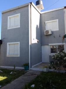 Gran Oportunidad venta de Duplex!! B° Los Alisos - Guemes 1548 , 140 mt2, 5 habitaciones