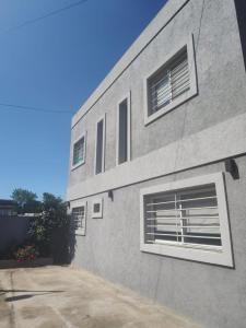 Duplex 3 ambientes con cochera en San Miguel, 2 habitaciones