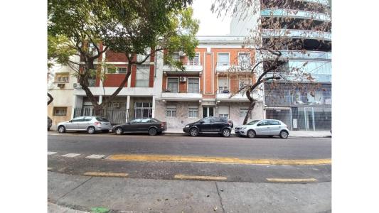 PH 2 amb 2 patios en PB Chile 2200 Balvanera subte H, 40 mt2, 1 habitaciones