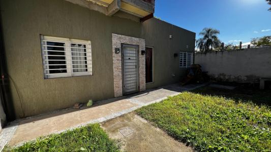 Casa PH venta Ituzaingó 3 dormitorios apto credito, 90 mt2, 3 habitaciones