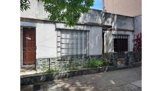 Venta Casa c/ patio en Saavedra, a Reciclar, 88 mt2, 2 habitaciones