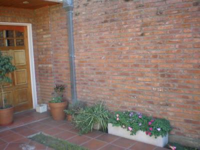 Triplex de 4 ambientes - Villa Luzuriaga, 3 habitaciones