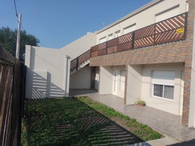 Departamento en venta con cochera y patio en Planta Baja , 52 mt2, 1 habitaciones