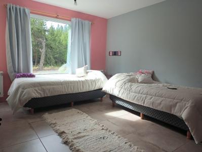 Se vende Casa en barrio privado de Bariloche, 990 mt2, 2 habitaciones
