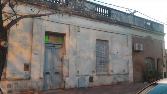 Se vende casa en barrio Central Cordoba, 2 habitaciones