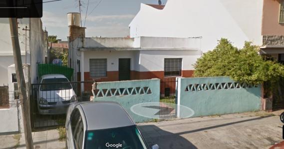 Casa en venta a reciclar - Quilmes Oeste , 430 mt2, 2 habitaciones