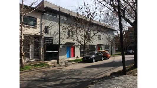 Casa tipo PH en venta 2 amb en Olivos con Terraza y Cochera, 65 mt2, 1 habitaciones