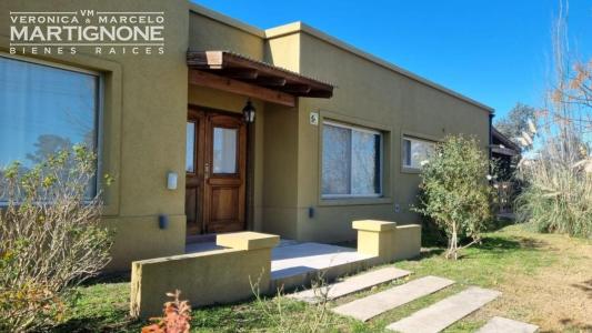 Casa en venta en Altos de Manzanares - Pilar, 173 mt2, 3 habitaciones
