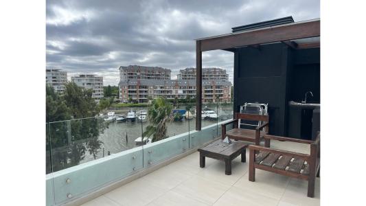 Duplex con increíble balcón terraza en venta en VISTA BAHIA., 94 mt2, 2 habitaciones