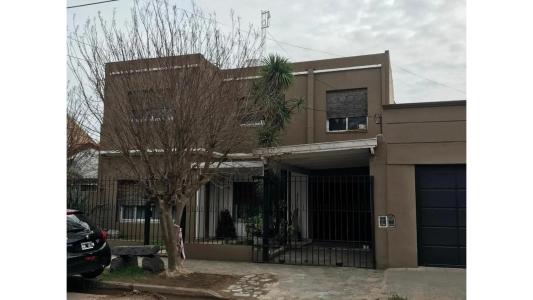 Casa - Ramos Mejia, 280 mt2, 4 habitaciones