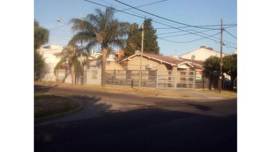 Casa - Villa Luzuriaga, 175 mt2, 4 habitaciones