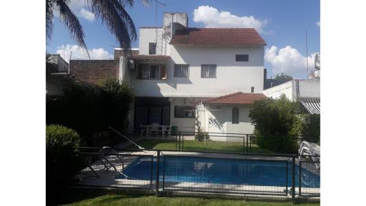 Casa - Villa Luzuriaga, 158 mt2, 4 habitaciones