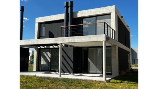 Casa en venta en Bº Araucarias, Puertos, Escobar, 203 mt2, 3 habitaciones